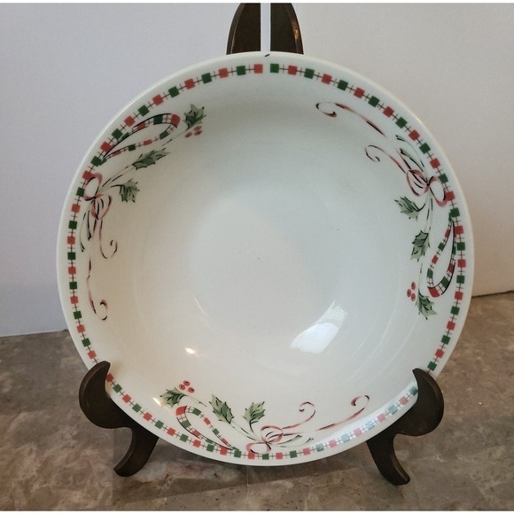SET OF 4 GIBSON FESTIVE TRADITIONS CHRISTMAS SALAD CEREAL SOUP BOWLS 6 1/4" - Picture 2 of 7